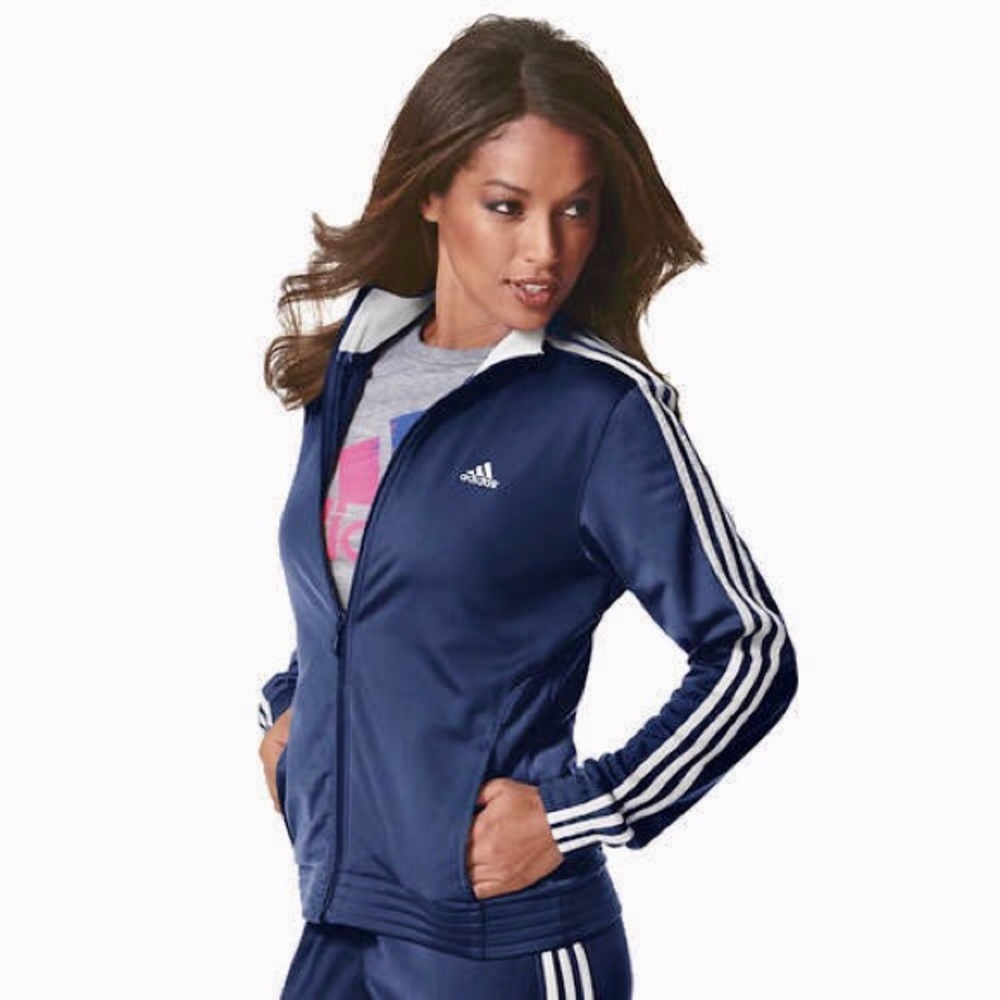 💙☁️Adidas Women’s Navy Blue Track Suit Jacket☁️💙